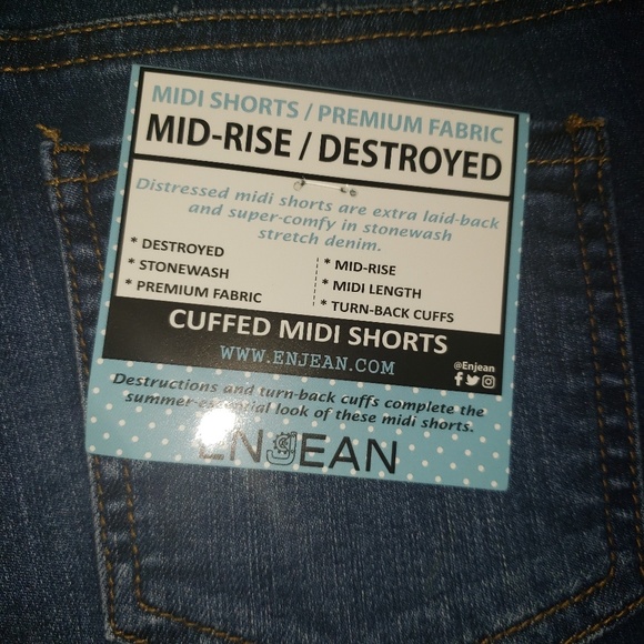 En Jean Dark Rinse Mid Rise Short - Picture 7 of 7